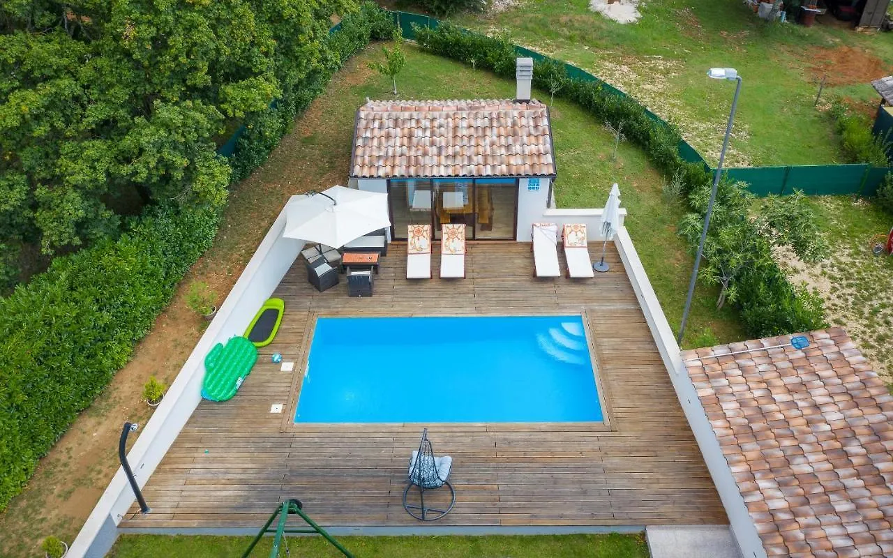 House Smoky With Private Pool And Jacuzzi Villa Pazin